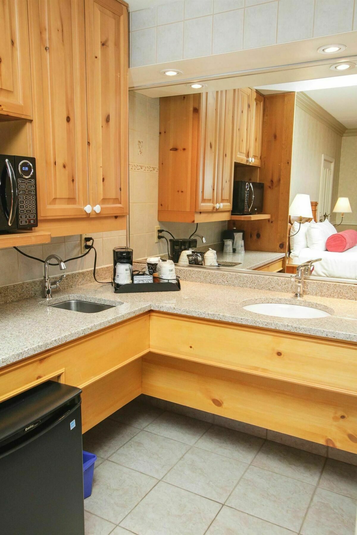 Western Parkway & Conference Centre Cornwall