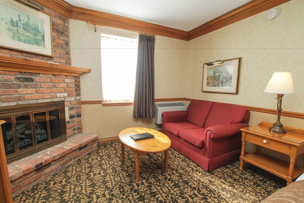 Hotel Western Parkway & Conference Centre